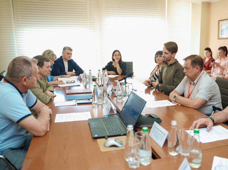 Навчання та працевлаштування ветеранів у Вінниці: Моргунов підписав меморандум з Центром «Крук»