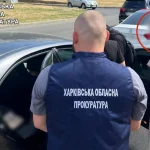 Вінничанка виходила заміж, щоб випускати чоловіків за кордон: деталі злочину