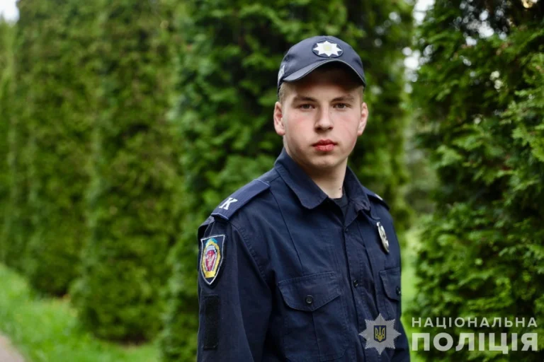 Президент вручив звання «Герой-рятувальник року» курсанту з Вінниці