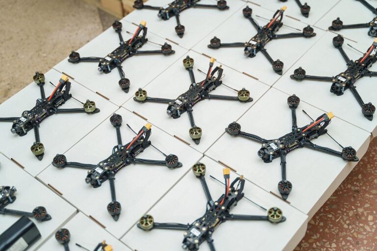 Міжрегіональний координаційний гуманітарний штаб передав 50 FPV-дронів стрілецькому батальйону спеціального призначення