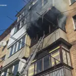 У Вінниці на Корнелюка у багатоповерхівці загорівся балкон (фото)