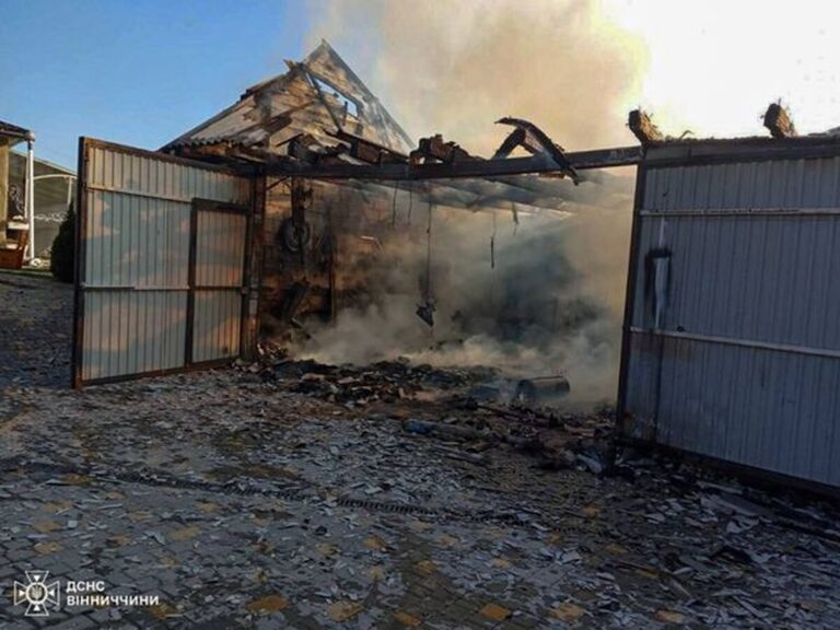 Горіли приватні будівлі на Вінниччині: скільки пожеж сталось за добу