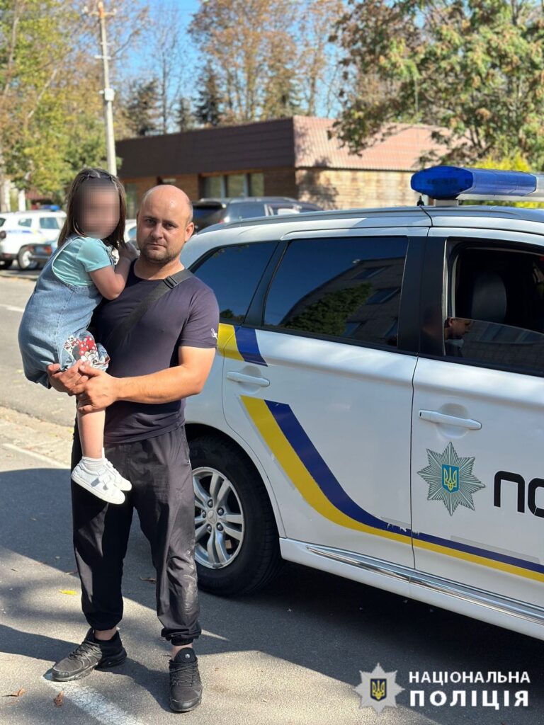 На Вінниччині поліцейські розшукали 4-річну дівчинку, яка загубилась у місті