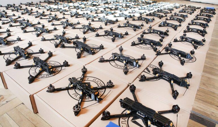 Ще 100 FPV-дронів отримали захисники від Міжрегіонального координаційного гуманітарного штабу