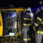 На Вінниччині вночі перекинувся автобус: що відомо наразі