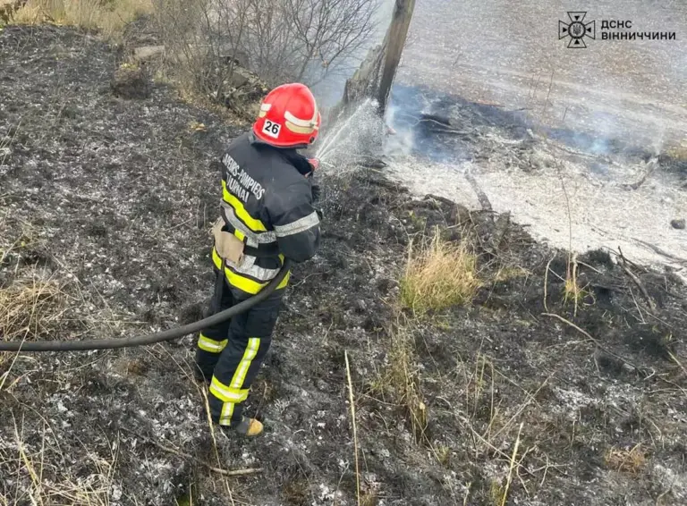 Поблизу Вінниці зайнявся будівельний вагончик