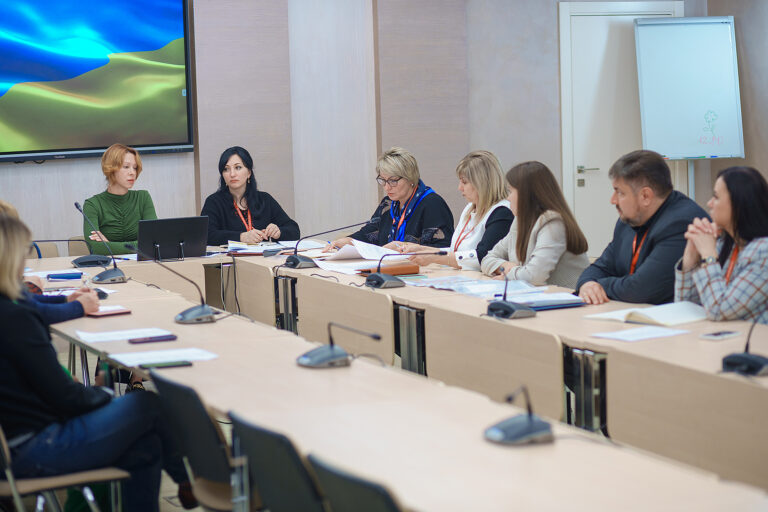 У Вінниці обговорили питання, які турбують рідних полеглих Захисників і Захисниць
