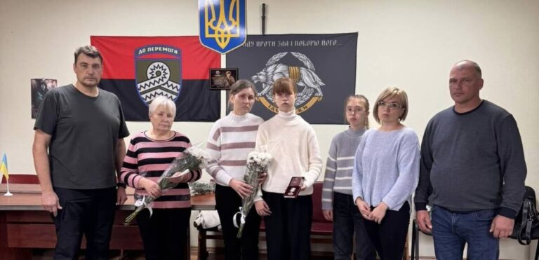 На Вінниччині загиблих захисників України відзначили посмертно найвищими державними нагородами
