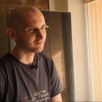 Втратив мову і здатність відчувати емоції: звільнений з полону морпіх розповів свою історію