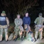 Двох чоловіків у камуфляжі затримали на кордоні з Молдовою