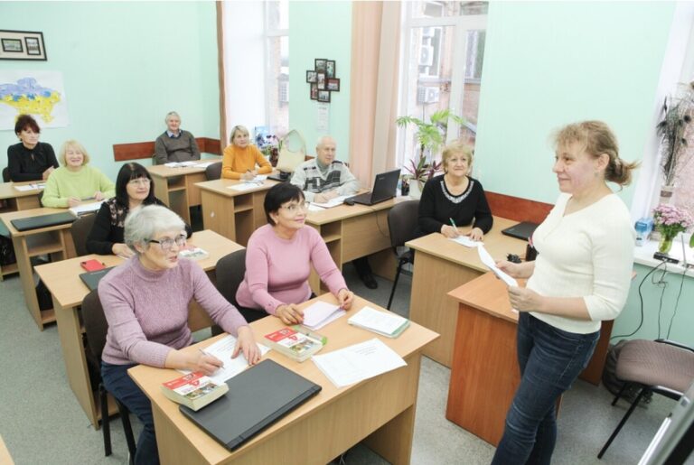 У Вінниці пацює гурток польської мови для людей літнього віку: деталі