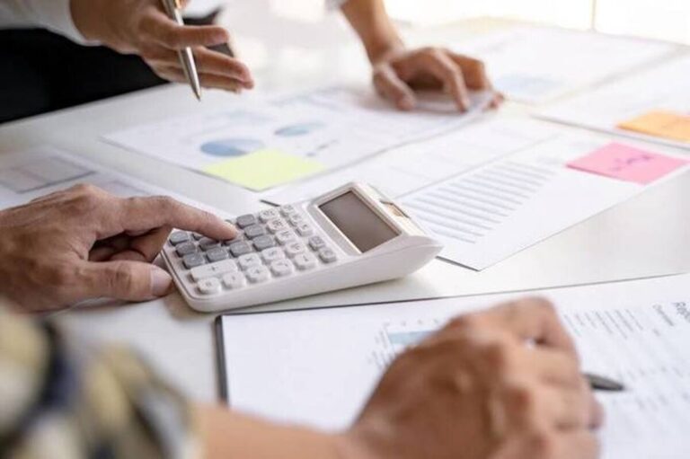 У Вінниці держреєстраторку обвинувачують у махінаціях із нерухомим майном