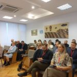 Кошти, індустріальний парк та підтримка військових: які питання розглянуть сьогодні на сесії ВМР