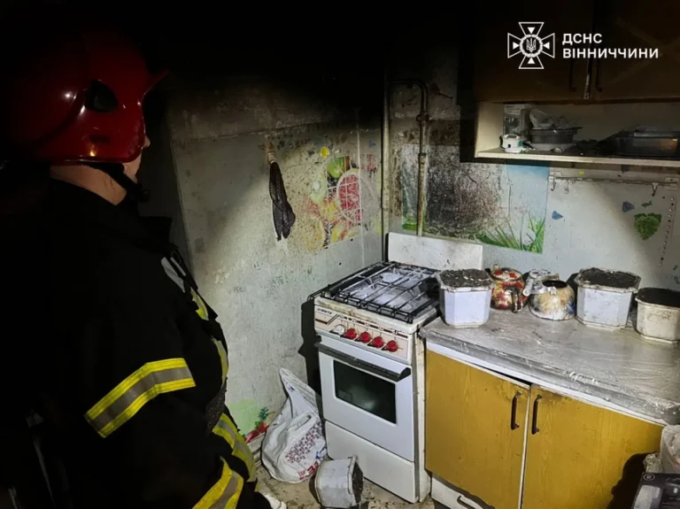 У Вінниці горіла квартира в багатоповерхівці