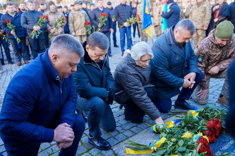 Як у Вінниці вшанували пам’ять полеглих і загиблих героїв російсько-української війни?