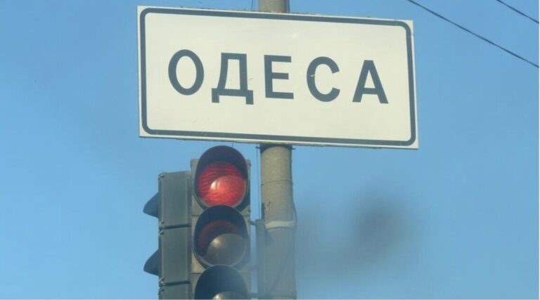 Справжнє жахіття в Одесі: ворог завдав удару по житловій забудові