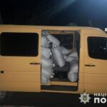 Вінничанин перевозив у мікроавтобусі тонну тютюну без документів