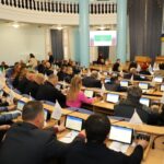 Депутати Вінницької обласної ради передали військовим техніку на майже мільйон гривень