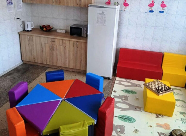 У Вінницькій обласній дитячій лікарні відкрили кімнати відпочинку для маленьких пацієнтів (фото)