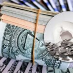 Яким буде курс гривні у 2025-му і чи варто купляти долари