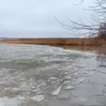 Неймовірне видовище: озеро Світязь замерзло (відео)