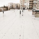 На проспекті Космонавтів у Вінниці завершили капремонт даху багатоквартирного будинку