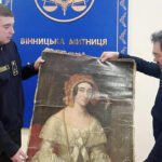 Конфіскували митники на Вінниччині: до музеїв передали старовинні картини, книги та монети (ФОТО)
