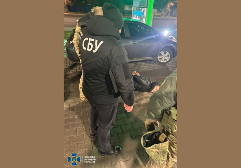 «Заробляв» на ухилянтах: на Вінниччині затримали працівника ТЦК