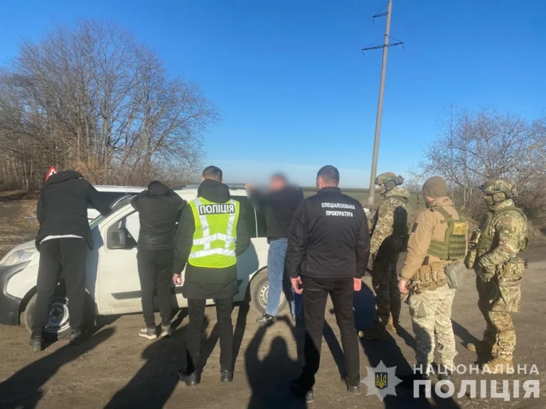 Житель Ладижина організував трансфер двом призовникам (ФОТО+ВІДЕО)