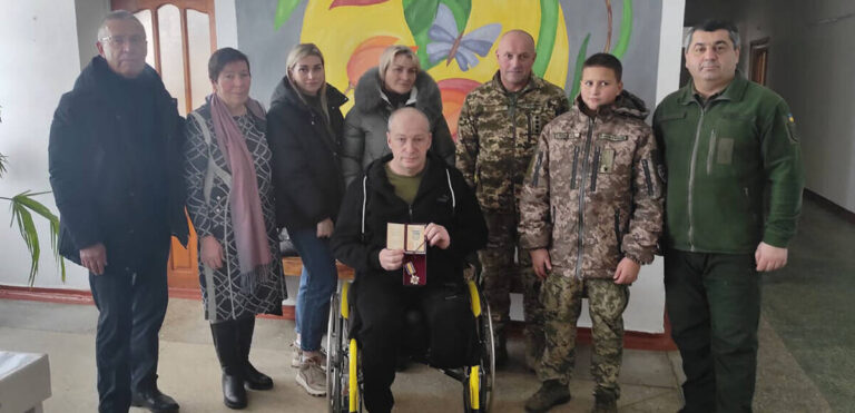 Захисника Олександра Гуцола з Вінниччини нагородили орденом “За мужність” ІІІ ступеня