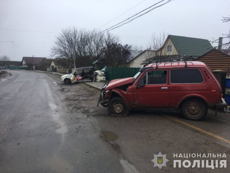 ДТП на Гайсинщині: водій легковика виїхав на зустрічну смугу