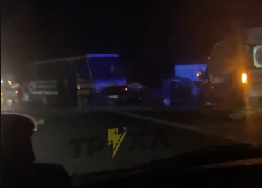 Жахлива ДТП на Вінниччині: зіштовхнулися жигуль і автобус