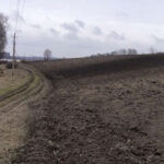 На Вінниччині розорали прибережну смугу ставка (ФОТО)