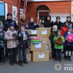Поліцейські Вінниччини допомагають дітям Іванівської спеціальної школи (ФОТО)