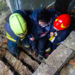 У Вінниці рятувальники допомогли пенсіонерці, яка впала в підвал