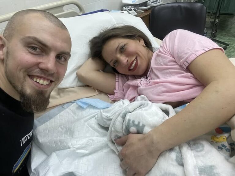 У ветерана з Хмільника Романа Кашпура народилася донечка