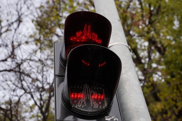 Системами автономного живлення обладнають ще 19 світлофорів у Вінниці