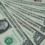 НБУ оновив курс валют: скільки коштує євро, долар та злотий сьогодні