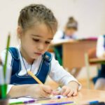 Вінничанам повідомили, куди скаржитися на порушення в освіті