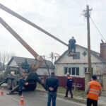 На Вінниччині облаштували для лелек нове гніздо
