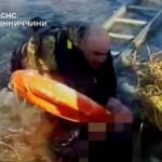 Провалилась під кригу: на Вінниччині рятувальник кинувся у воду, щоб дістати дитину