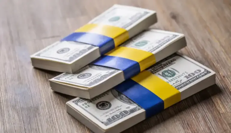 Курс валют на 11 березня: скільки коштуватиме долар, євро та злотий