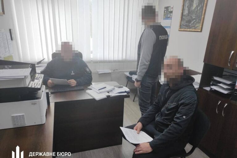 На Вінниччині ДБР викрило схему втечі військових за кордон