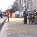 У Вінниці облаштовують інклюзивні зупинки громадського транспорту