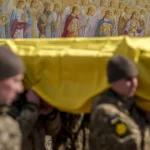 В Україну повернули тіла 909 полеглих захисників