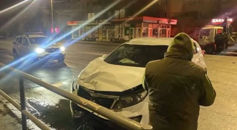 Авто відкинуло в різні сторони: у Вінниці зіткнулися КІА і Nissan (ВІДЕО)