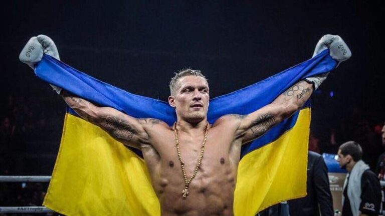Олександр Усик у Вінниці: що робив чемпіон світу і який новий титул отримав?