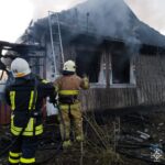 На Вінниччині горіли будинки, господарчі споруди та гараж