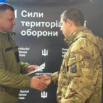 Захисникам і захисницям командир 120-ї бригади Вінниччини вручив нагороди