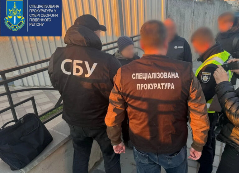 На Вінниччині стоматолог ВЛК отримав підозру, бо за хабар міг «вирішити питання» зі службою